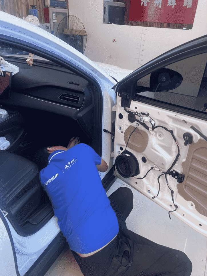 Xevaban.com ở 214 Giải Phóng là đơn vị chuyên cung cấp phụ kiện oto, đồ chơi oto, phụ kiện byd atto 2, đồ chơi byd atto 2, xevaban, 214 giải phóng, gập gương tự động atto 2, độ gập gương atto 2, độ gập gương tự động atto 2.